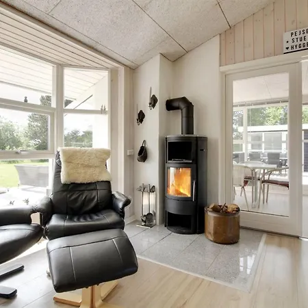 Emilia - 1-8km From The Sea By Interhome Hébergement de vacances