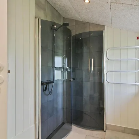 Emilia - 1-8km From The Sea By Interhome